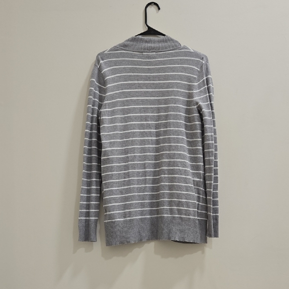 Pink Clover Gray and White Striped Cardigan - Picture 4 of 9